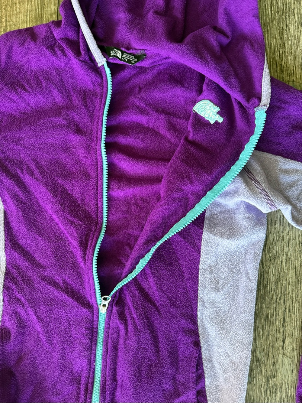 The North Face Purple & Lavender Girls' Hooded Fleece Jacket - Picture 3 of 5